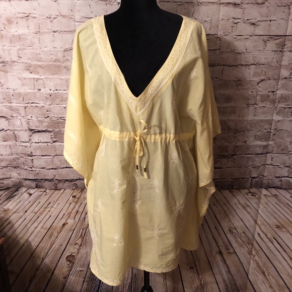 Antonio Melani Beach Cover Up - Picture 1 of 4